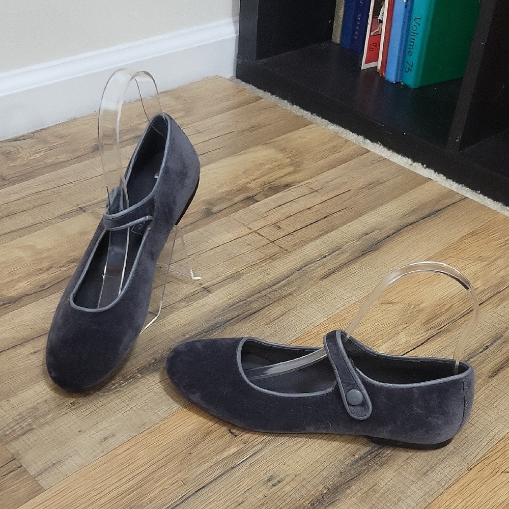 MARIA CATALAN Gray Velvet Merceditas Mary Jane Shoe Made in Spain Size 36